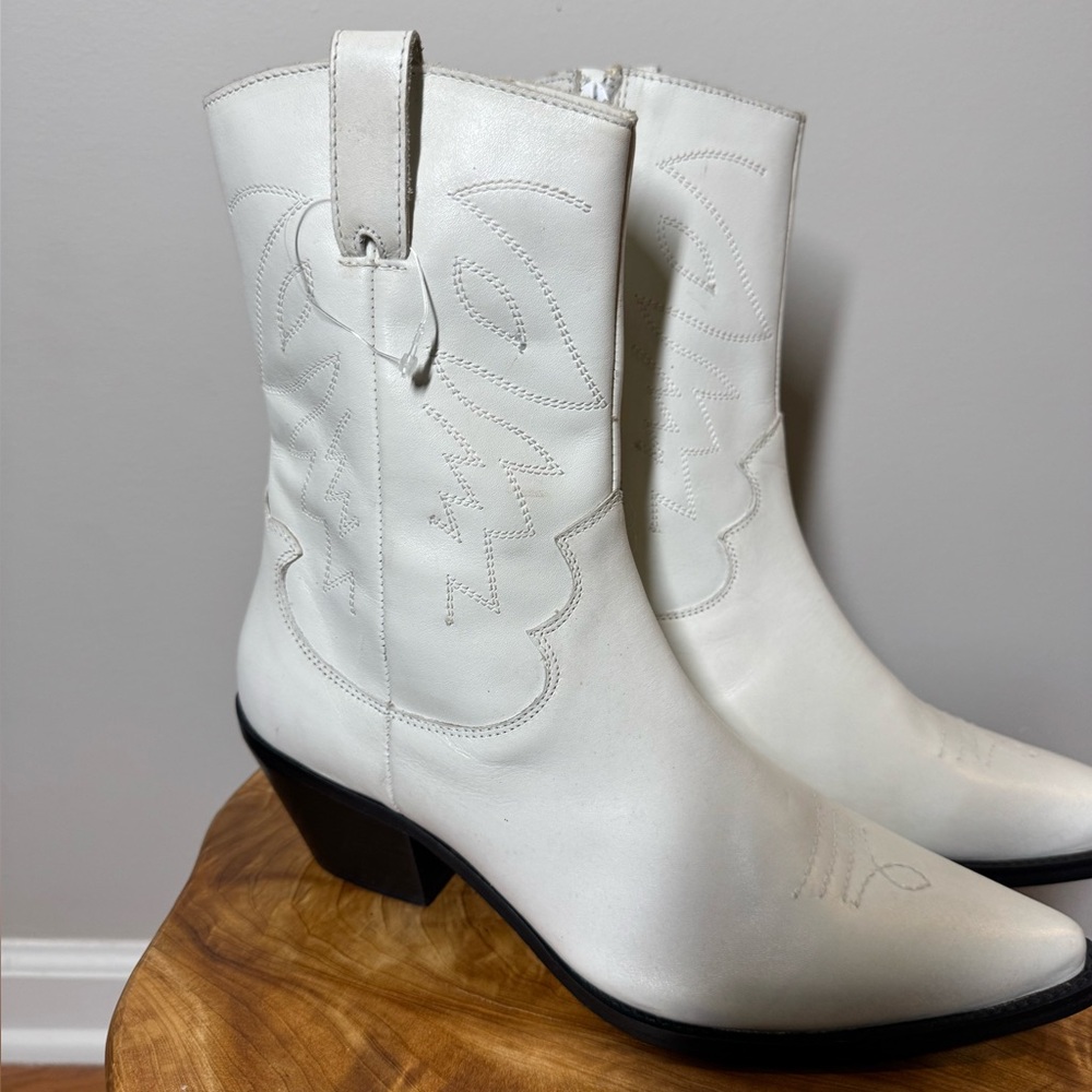 NWOT Matisse Leather White Women's Western Ankle Boots 9M - Picture 5 of 11